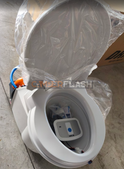 Wc Thetford C263S - Kit senza console interna e sportello esterno - 93379SP